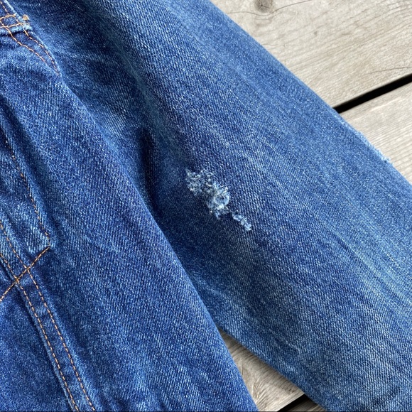 Levi’s Denim Trucker Jacket - Picture 5 of 8